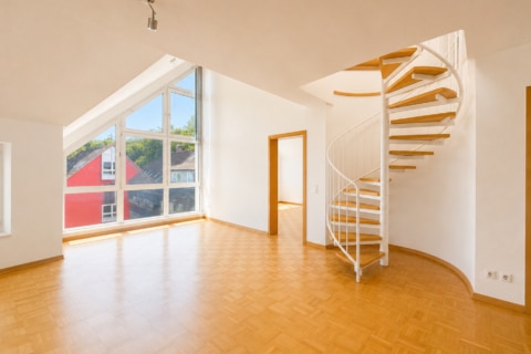Exklusive Maiso­nette­wohnung mit Hauscha­rakter in begehrter Lage von Essen-Kettwig, 45219 Essen / Kettwig, Maisonettewohnung
