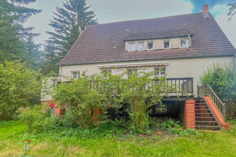 Großzü­giges Wohnen im Haus mit Garten und Terrasse, 14612 Falkensee, Einfamilienhaus