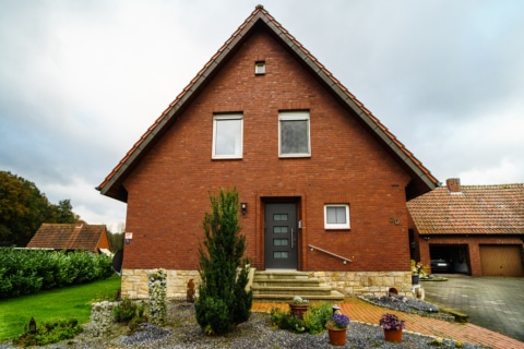 Zweifa­mi­li­enhaus im Herzen der Natur!, 49497 Mettingen, Zweifamilienhaus