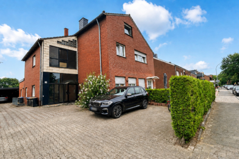 GROSSZÜGIGES MEHRFAMILIENHAUS MIT FÜNF VERMIETETEN WOHNEINHEITEN IN MÜNSTER-GELMER, 48157 Münster, Mehrfamilienhaus