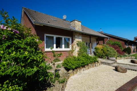 Gepflegtes Einfa­mi­li­enhaus mit modernem Wohnkomfort und viel Platz in ruhiger Lage von Ibbenbüren!, 49477 Ibbenbüren, Einfamilienhaus