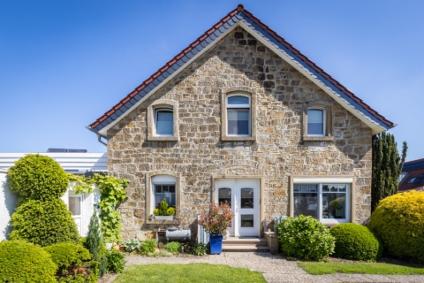 Histo­rische Natur­stein-Doppel­haus­hälfte mit traum­haftem Garten­pa­radies und modernem Wohnkomfort!, 49477 Ibbenbüren, Doppelhaushälfte