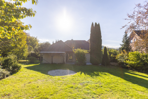 Mehr als nur ein Zuhause – Einfa­mi­li­enhaus mit großem Garten und Zukunftsperspektive!, 49477 Ibbenbüren, Einfamilienhaus