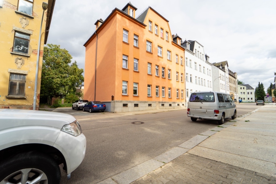 Straßenansicht - Ihre Kapitalanlage in Limbach-Oberfrohna