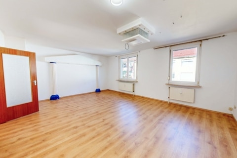 Charme, Platz & Substanz – Großzügige 4-Zimmer-Wohnung in zentraler Lage, 90461 Nürnberg, Wohnung