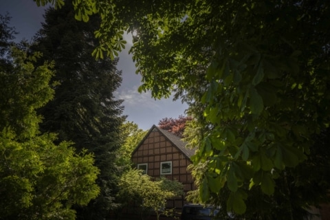Kapital­anlage mit Entwick­lungs­po­tenzial – 3 Wohnein­heiten + Baulandreserve, 49356 Diepholz, Mehrfamilienhaus