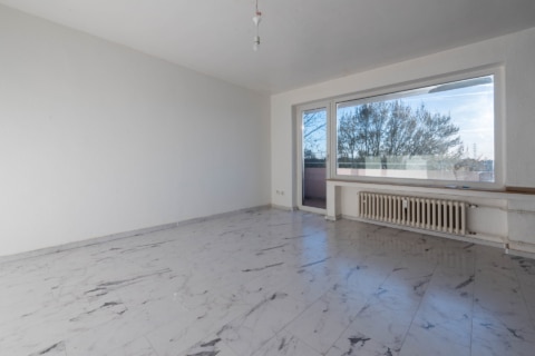 Helle 2-Zimmer-Wohnung mit Balkon und Aufzug, 45141 Essen / Altenessen-Süd, Etagenwohnung