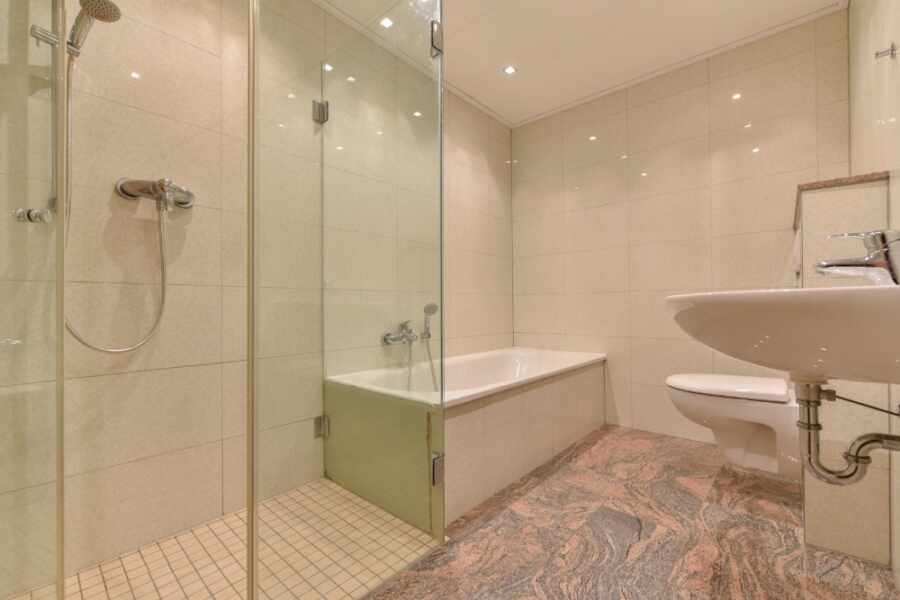 Modern, schick und ruhig Wohnen - Badezimmer 2