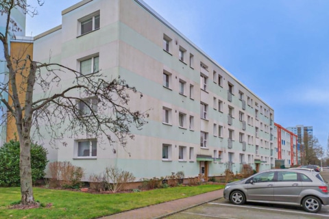 Perfekt für Singles: Helle 1 Zimmer­wohnung mit Balkon in ruhiger Lage, 13589 Berlin, Erdgeschosswohnung