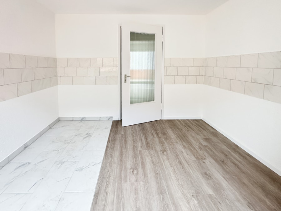 Küche (I) - Komplett renoviert – sofort einziehen