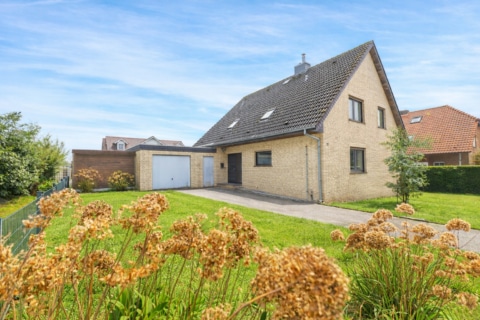 Leben, wie es zu Ihnen passt – großzü­giges Wohnen mit Einlie­ger­wohnung in Ibbenbüren/ Laggenbeck!, 49479 Ibbenbüren, Einfamilienhaus