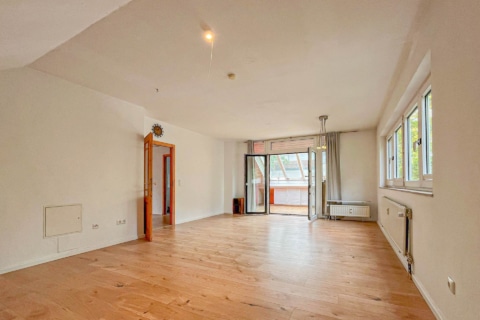 4-Zimmer-Dachge­schoss­wohnung in ruhiger Lage nahe Spandauer Forst, 13587 Berlin / Hakenfelde, Etagenwohnung