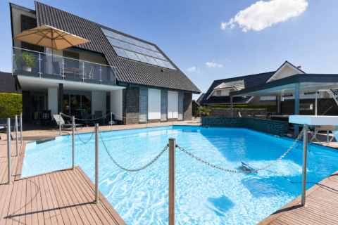 Großzü­giges Anwesen mit Spa & Pool, Verkauf nach Gebot, Mietkauf auf Renten­basis möglich, 49163 Bohmte / Hunteburg, Einfamilienhaus