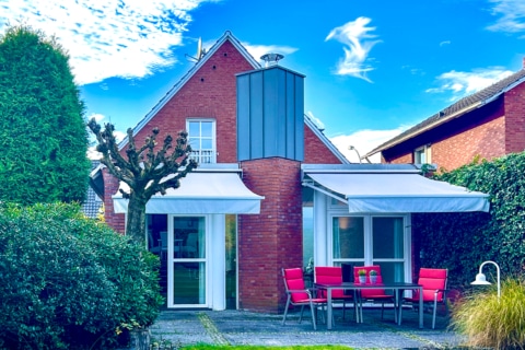 Einfa­mi­li­enhaus in Emsdetten, 48282 Emsdetten, Einfamilienhaus