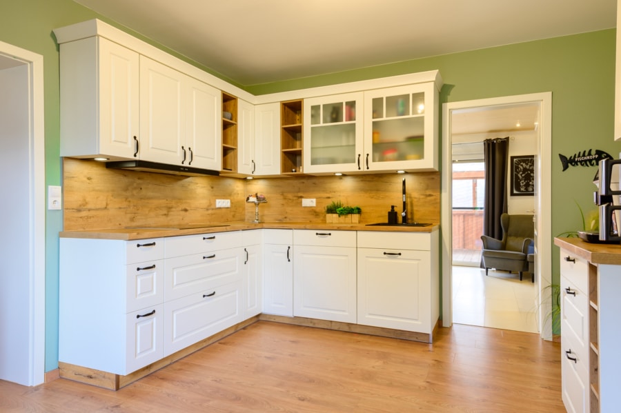 Küche - Zweifamilienhaus mit Ausbaureserve, Werkstatt und großem Garten - Viel Platz, viele Möglichkeiten