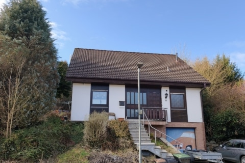 Famili­en­glück im Eigenheim, 51597 Morsbach, Einfamilienhaus